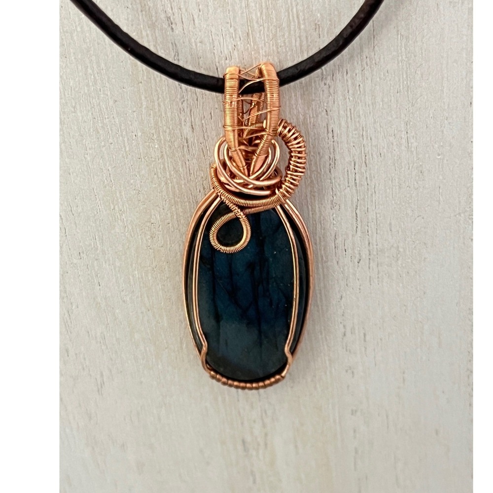 Handmade Labradorite Pendant Necklace  Copper‎ Wire Wrapped Blue Stone